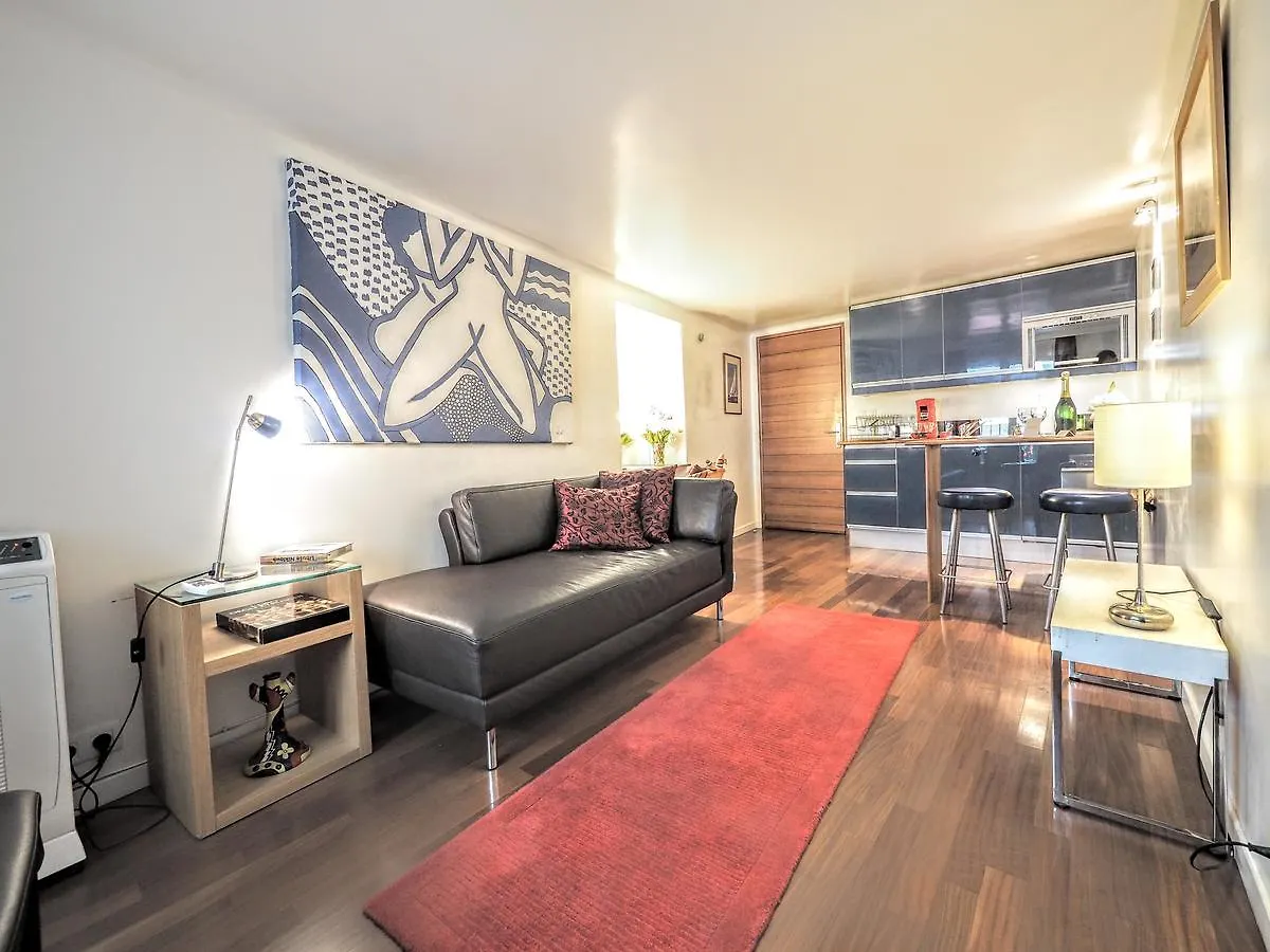 Louvre Bourbon Chicsuites Paris